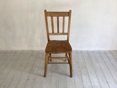 5）W375×D400×H845 SH430mm<br />
×１