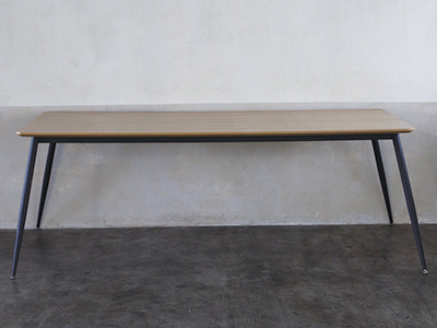 2）W2000×D900×H720 mm<br />
×1