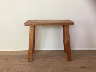 8）W500×D200×H445mm<br />
×1