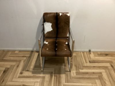 6）W525×D575×H885×SH455mm<br />
×1