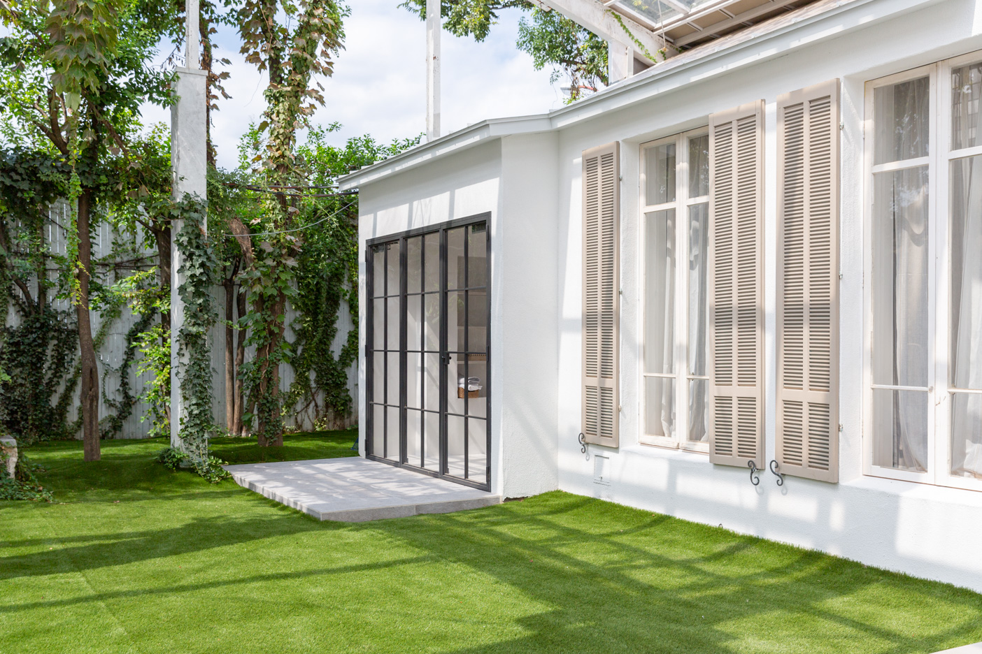 屋根付き庭ガーデン