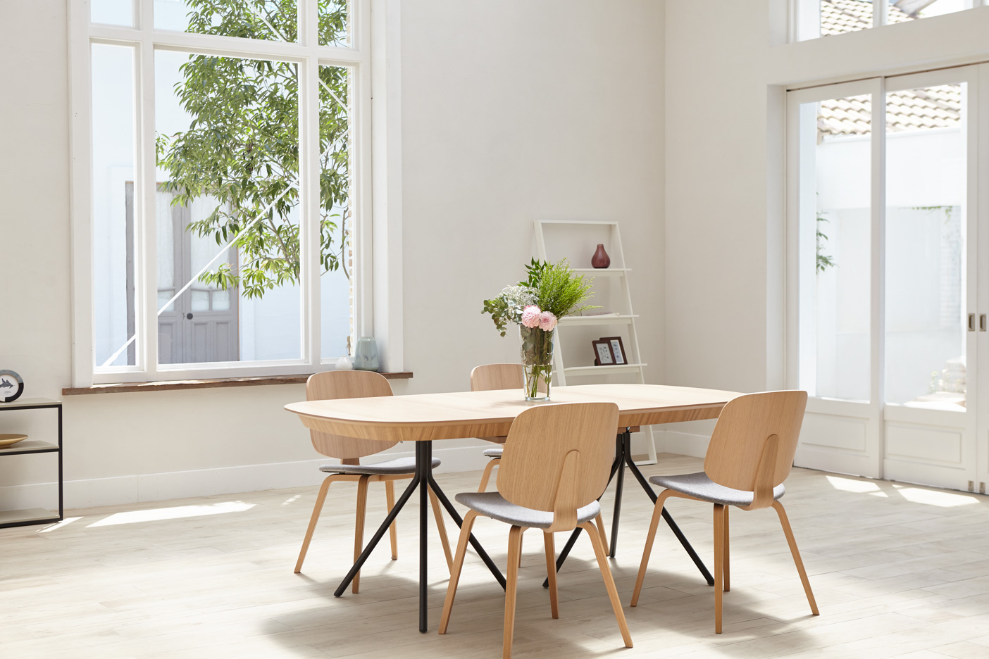 おしゃれなダイニング