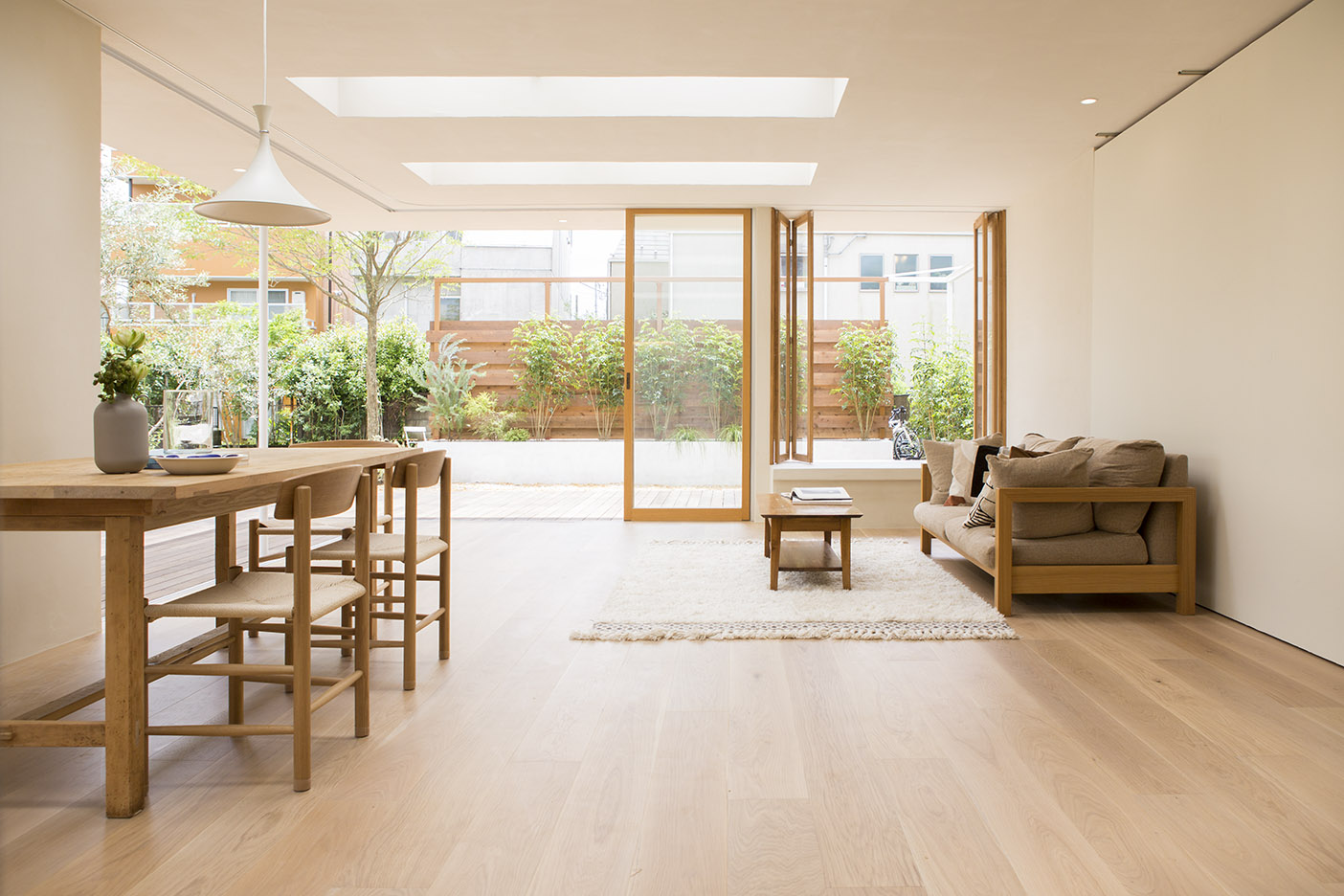 リビング・ソファ・ダイニング