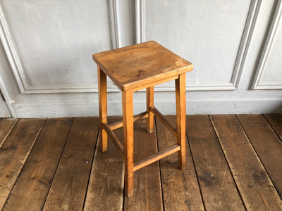 11）W350×D295×H605mm<br />
×1