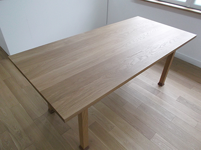 5）W1800×D850×H720mm<br />
×1