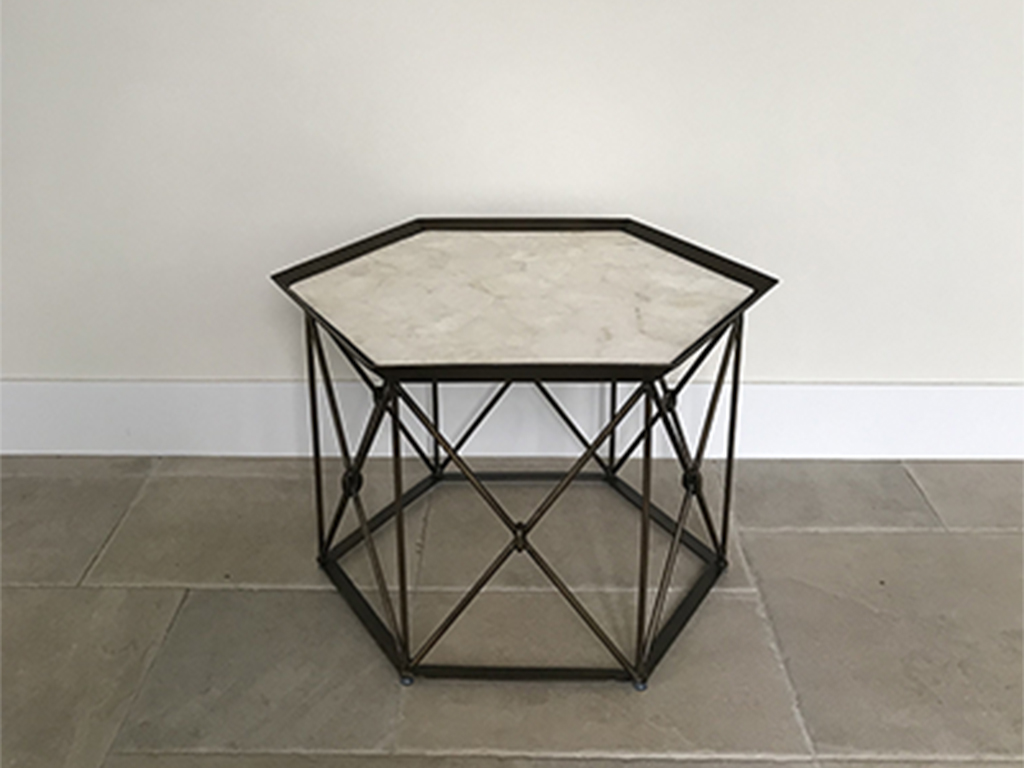 7）W690×D600×450mm<br />
×1