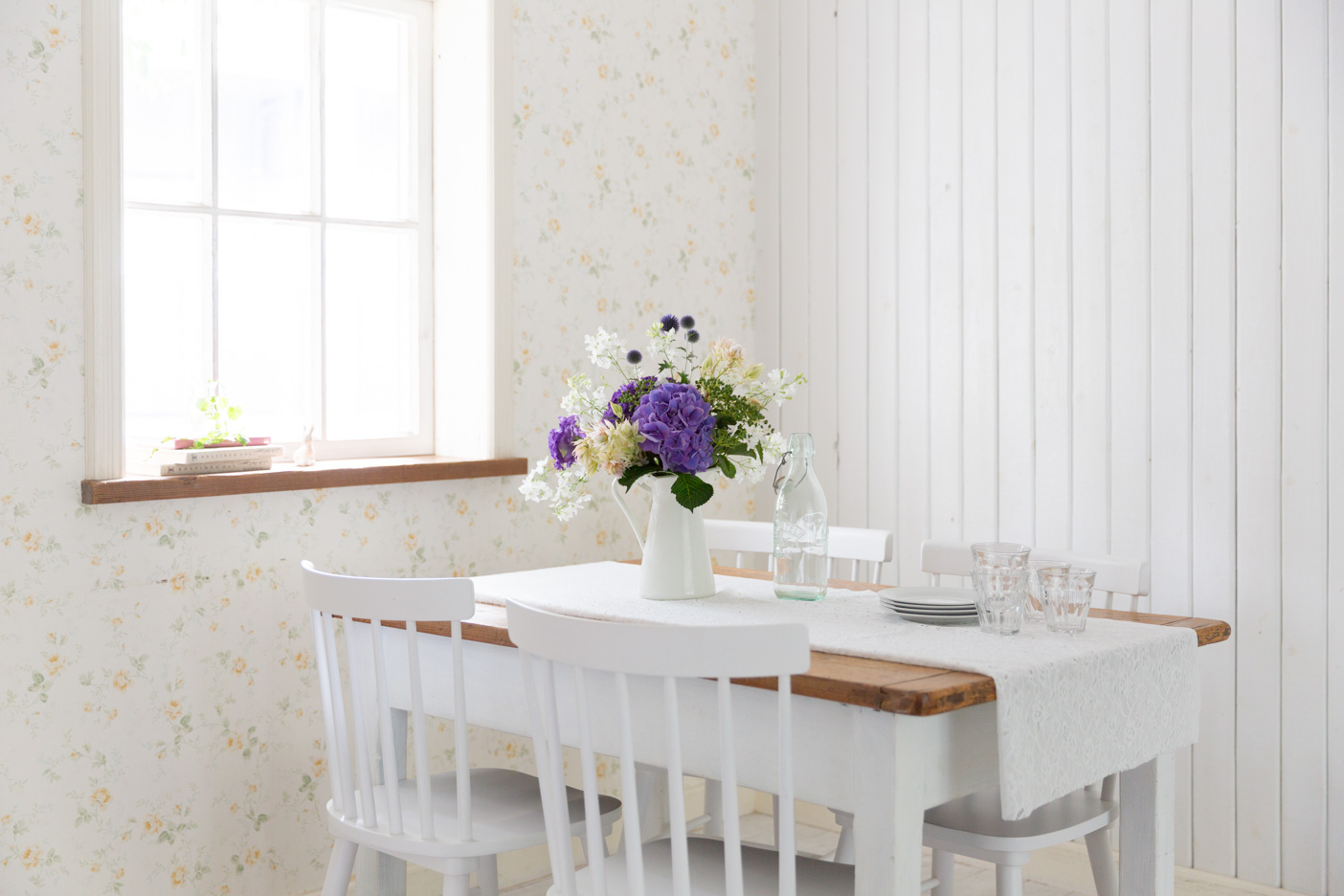 かわいいダイニング　シャビーシック