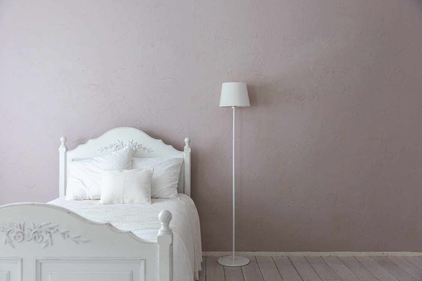 ヨーロピアン・シャビーシックベッド